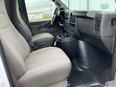 2025 Chevrolet Express Cargo WT