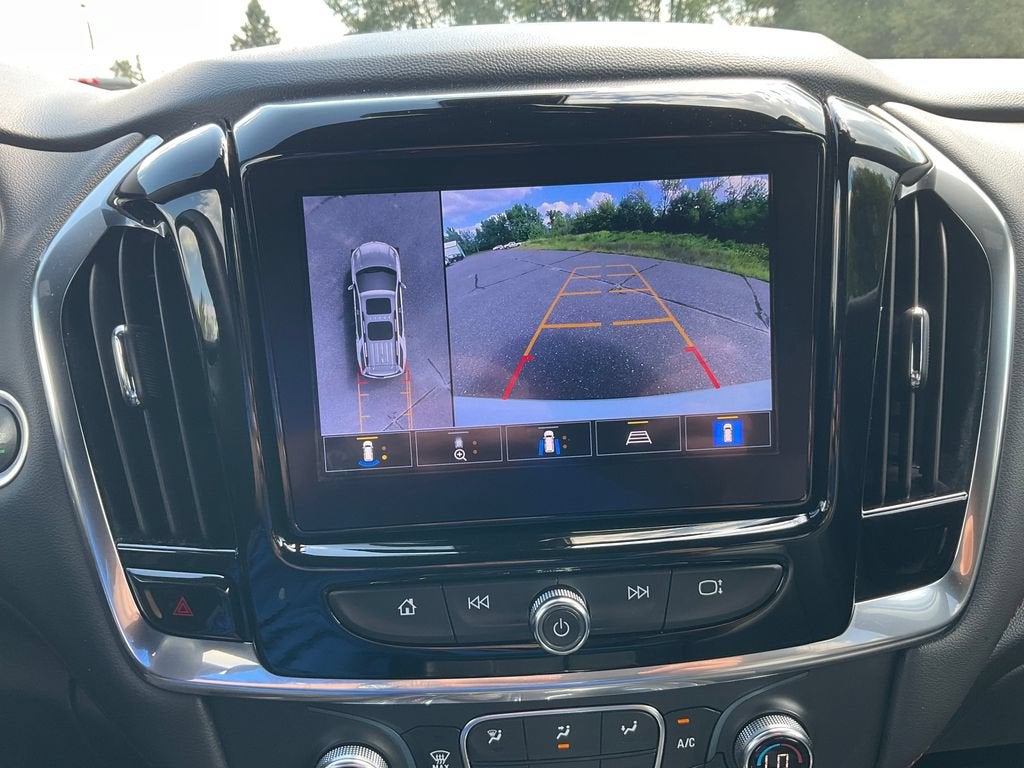 2022 Chevrolet Traverse RS