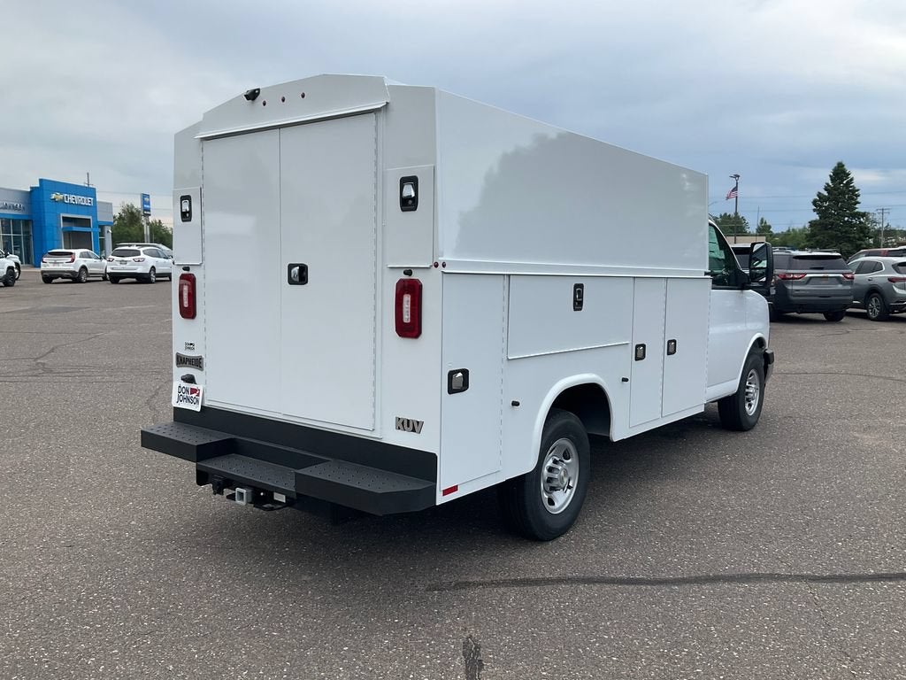 2026 Chevrolet Express Cutaway 3500 1WT