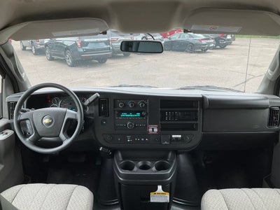 2026 Chevrolet Express Cutaway 3500 1WT