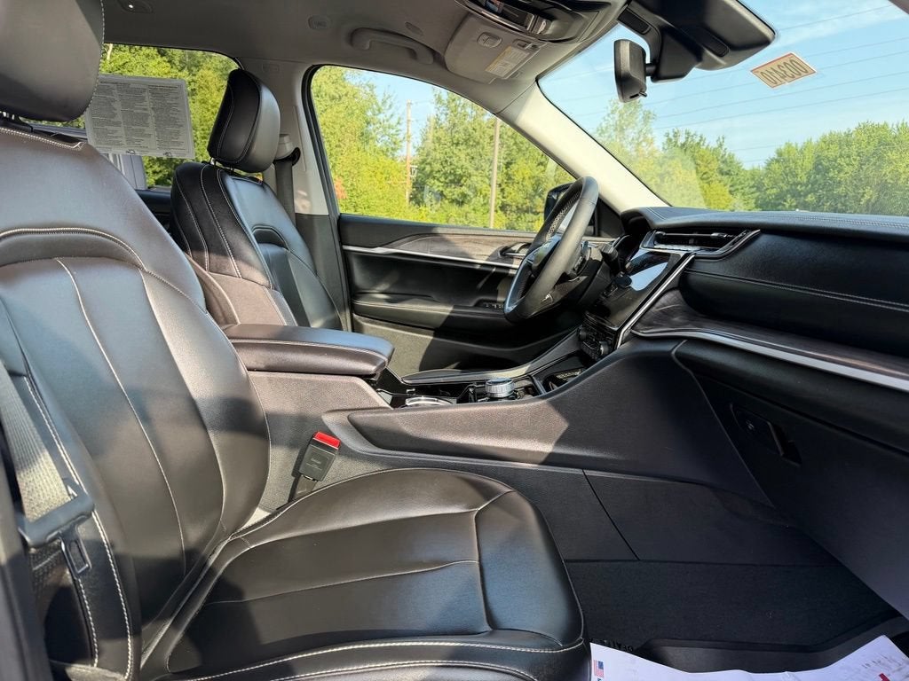 2023 Jeep Grand Cherokee L Limited 4x4