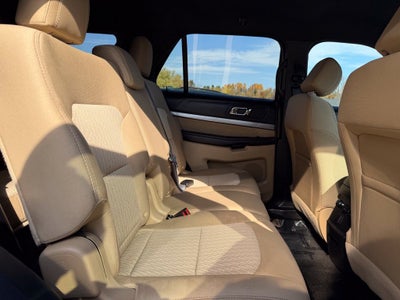 2017 Ford Explorer Base