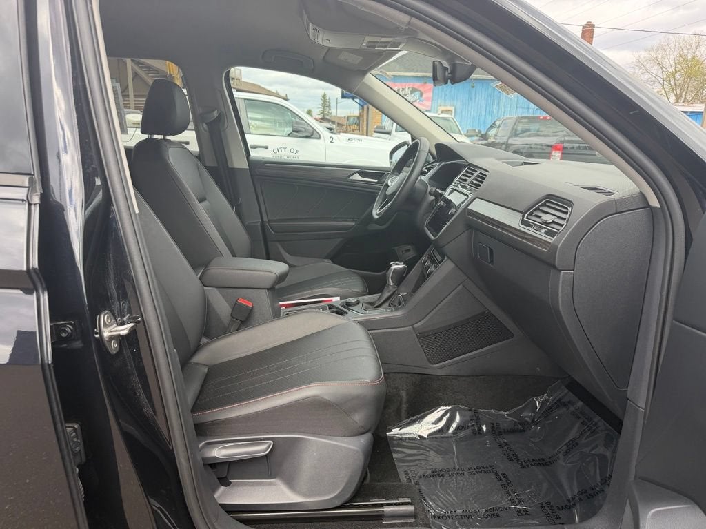 2024 Volkswagen Tiguan 2.0T Wolfsburg Edition