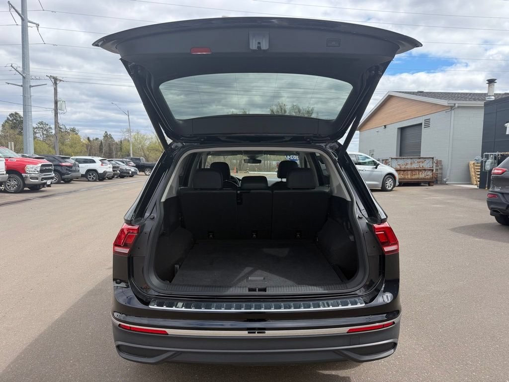 2024 Volkswagen Tiguan 2.0T Wolfsburg Edition