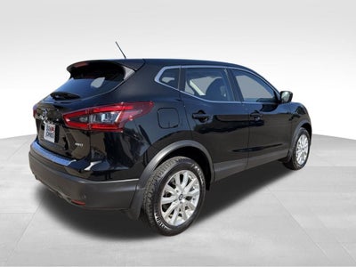 2022 Nissan Rogue Sport S