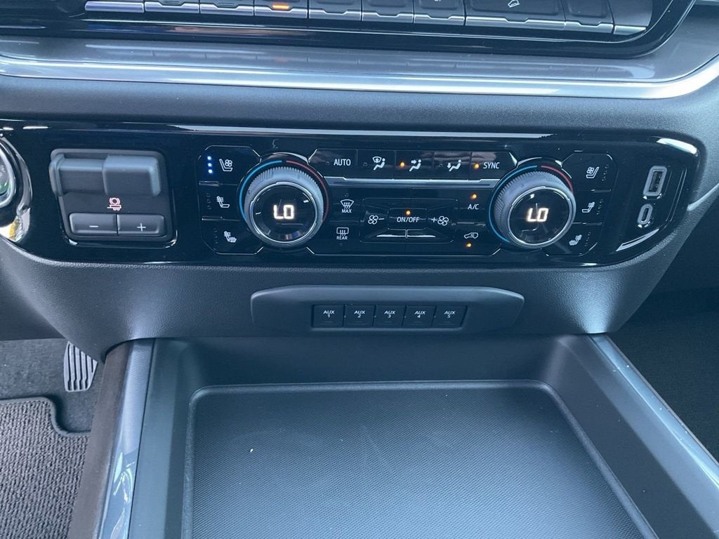 2026 Chevrolet Silverado 2500 HD High Country - Photo 8