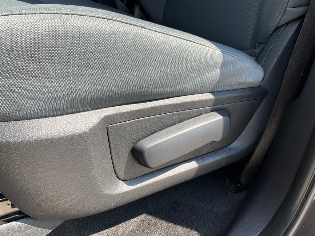 2018 RAM 2500 Tradesman Crew Cab 4x4 6'4" Box