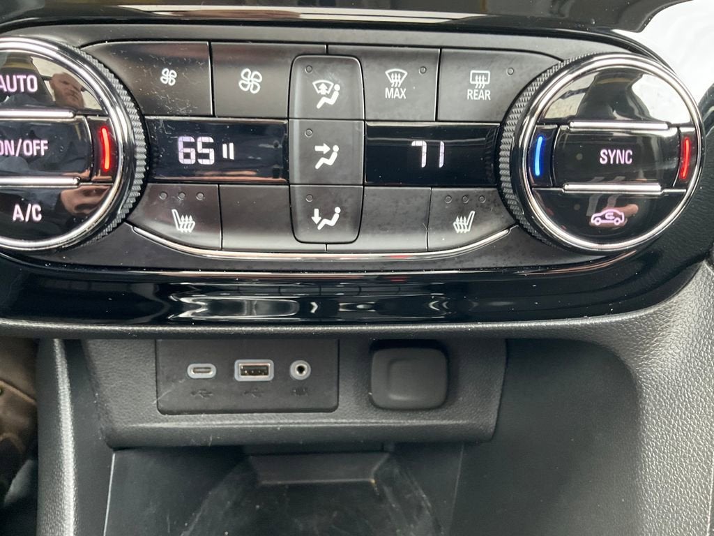 2023 Buick Encore GX Essence